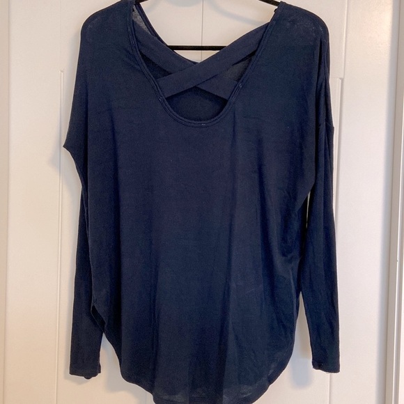 Garage Criss-Cross Back Long-sleeve Light Knit Top | Size S - Picture 4 of 6
